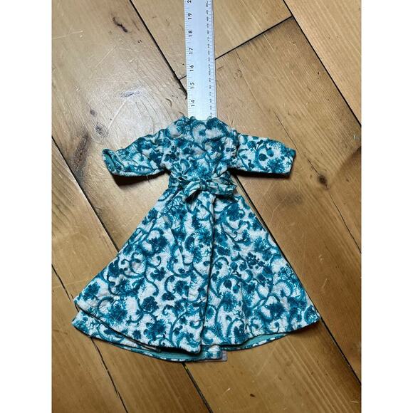 Vintage Beautiful Quilted Teal/Blue White Doll Dress. Formal. Evening Fashion - Picture 6 of 7